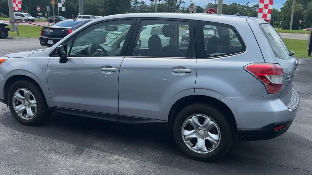 Subaru Forester 4dr CVT 2.5i PZEV photo 6