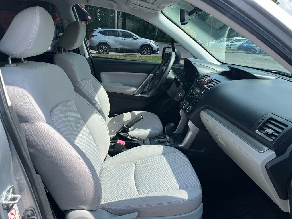 2015 Subaru Forester 4dr CVT 2.5i PZEV - 22834964 - 17