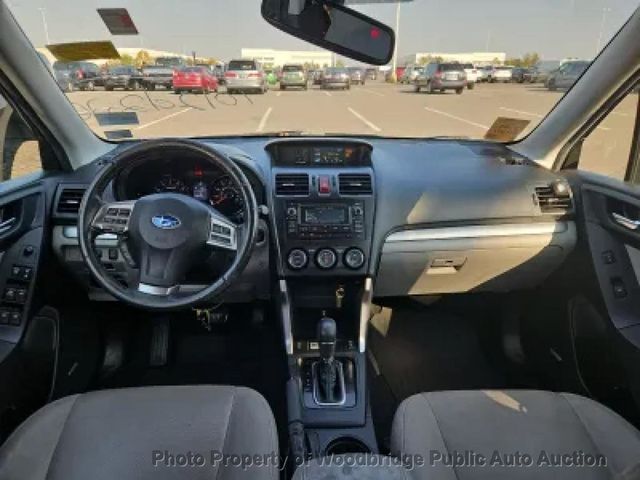 2015 Subaru Forester 4dr CVT 2.5i Touring PZEV - 23101122 - 6
