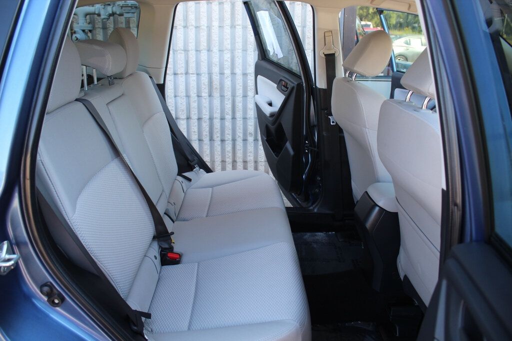 2015 Subaru Forester 2.5i Premium photo 10