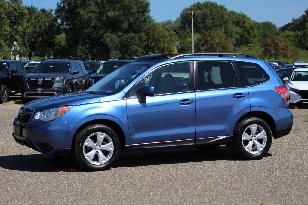 2015 Subaru Forester 2.5i Premium photo 17