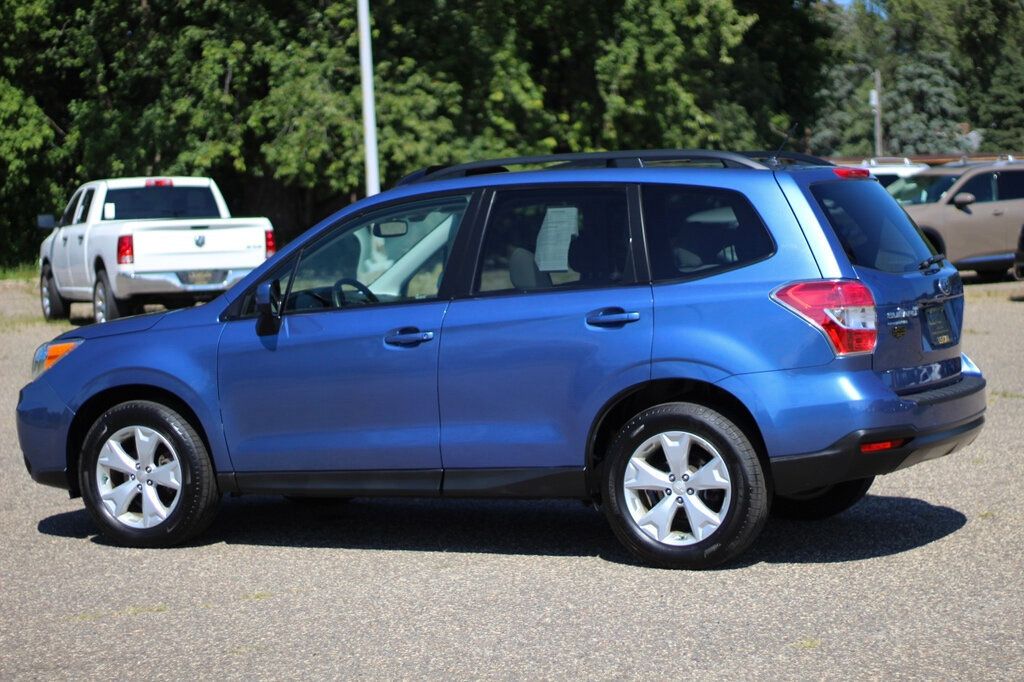 2015 Subaru Forester 2.5i Premium photo 19