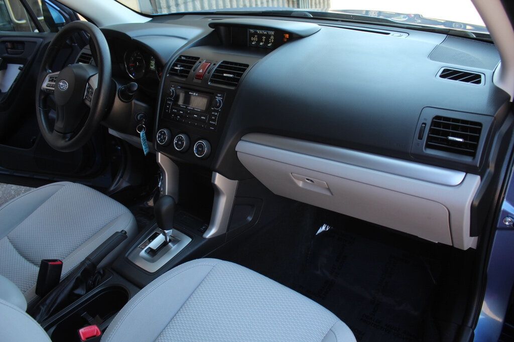 2015 Subaru Forester 2.5i Premium photo 9