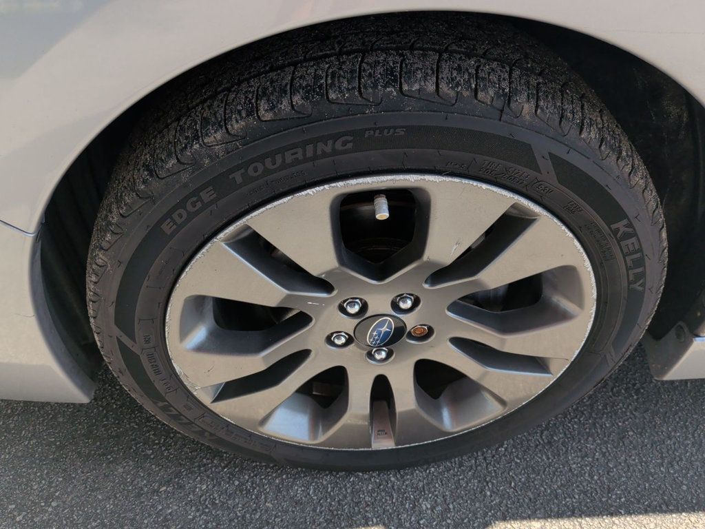 Subaru Impreza photo 10