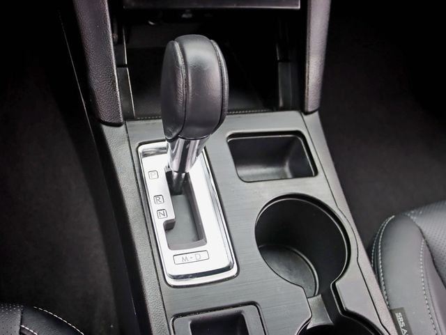 2015 Subaru Legacy 3.6R LIMITED MOONROOF PACKAGE & KEYLESS ACCESS & NAVI & EYESIGHT - 23065893 - 19