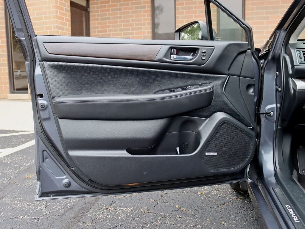 2015 Subaru Legacy 3.6R LIMITED MOONROOF PACKAGE & KEYLESS ACCESS & NAVI & EYESIGHT - 23065893 - 27