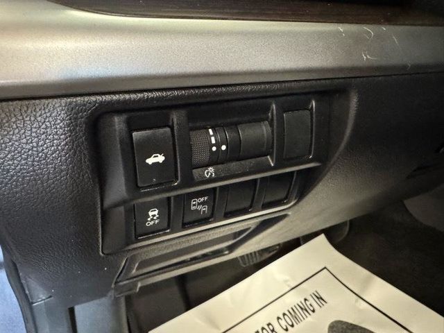 2015 Subaru Legacy 4dr Sedan 2.5i Limited PZEV - 23007357 - 13