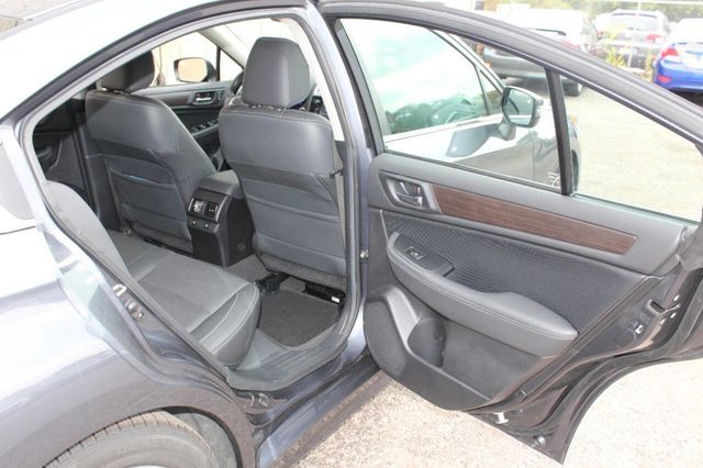 2015 Subaru Legacy 4dr Sedan 2.5i Limited PZEV - 22919561 - 15