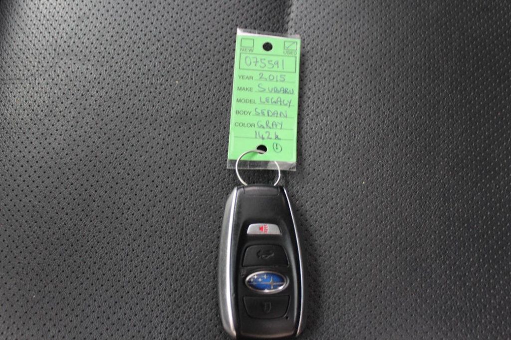 2015 Subaru Legacy 4dr Sedan 2.5i Limited PZEV - 22919561 - 30