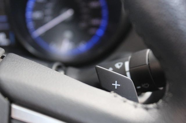 2015 Subaru Legacy 4dr Sedan 2.5i Limited PZEV - 22966020 - 26