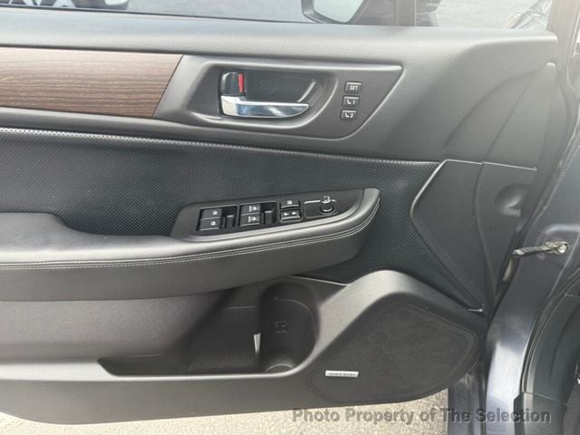 2015 Subaru Legacy SEDAN 2.5i LIMITED W/MOONROOF PACKAGE & NAVIGATION - 22986023 - 19