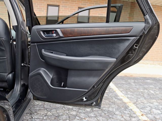 2015 Subaru Outback 2.5i Limited AWD Wagon Moonroof Keyless Remote Start Navigation - 22956164 - 28