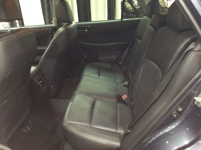 2015 Subaru Outback 4dr Wagon 2.5i Limited - 22992590 - 25