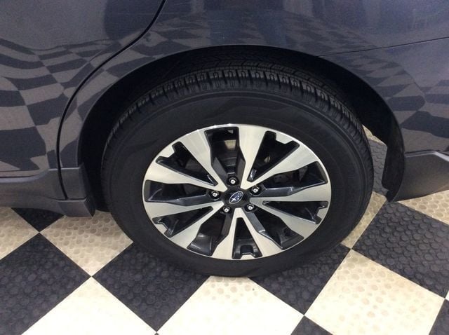 2015 Subaru Outback 4dr Wagon 2.5i Limited - 22992590 - 32