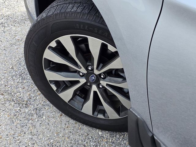 2015 Subaru Outback 4dr Wagon 2.5i Limited PZEV - 23035544 - 34