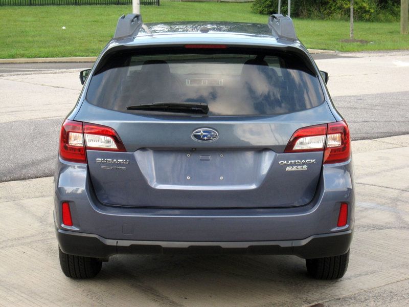 2015 Subaru Outback 2.5i Limited photo 12