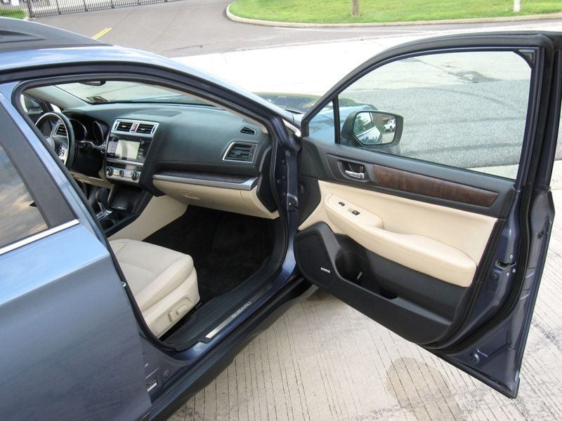 2015 Subaru Outback 2.5i Limited photo 22