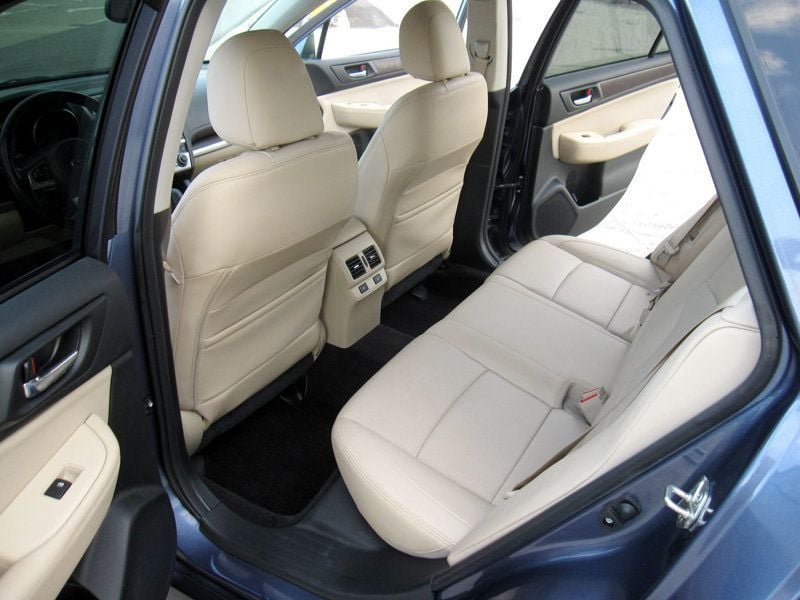 2015 Subaru Outback 2.5i Limited photo 28