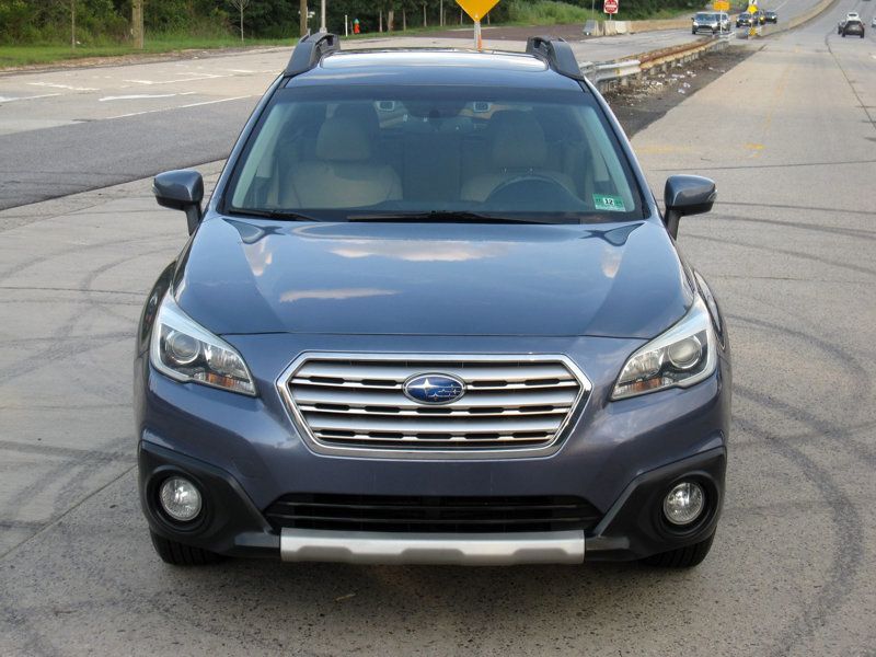 2015 Subaru Outback 2.5i Limited photo 3