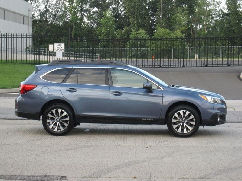 2015 Subaru Outback 2.5i Limited photo 7