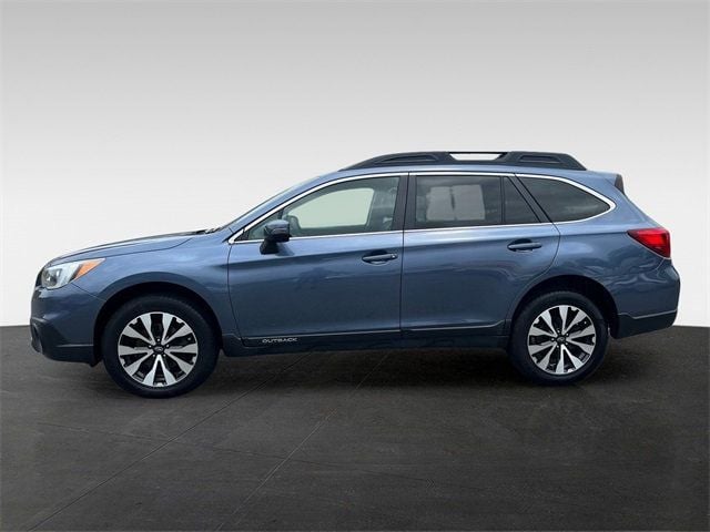 2015 Subaru Outback 2.5i Limited photo 2