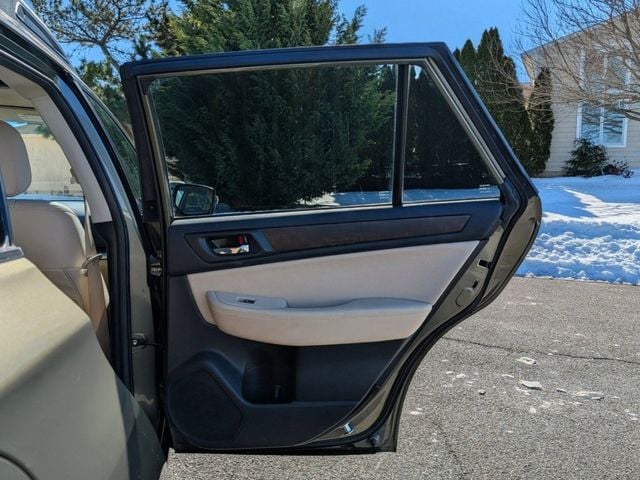 2015 Subaru Outback 4dr Wagon 2.5i Limited PZEV - 22983173 - 10