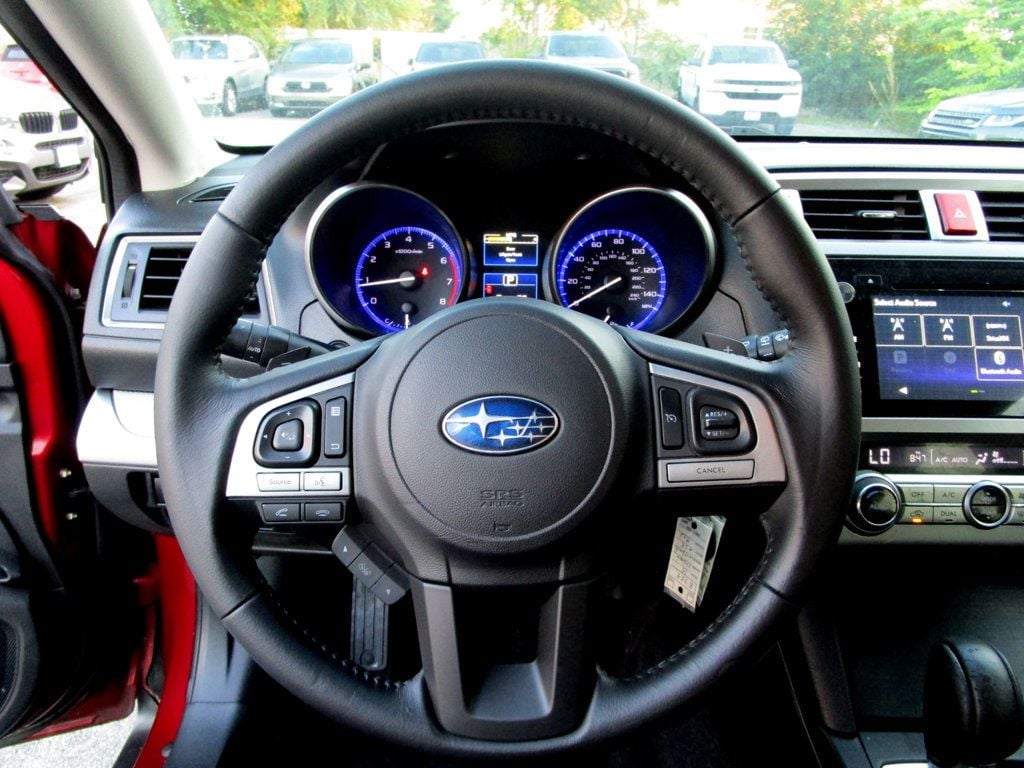 2015 Subaru Outback 4dr Wagon 2.5i Premium - 23078294 - 17