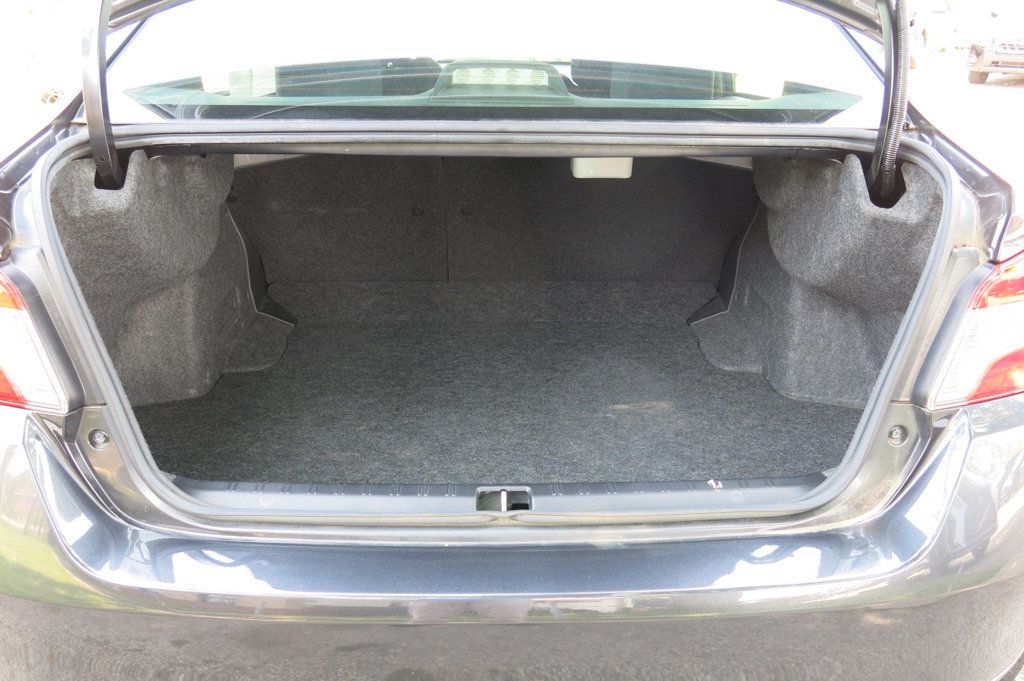 2015 Subaru WRX 4dr Sedan CVT Premium - 22779721 - 16