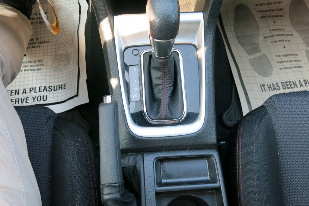 2015 Subaru WRX 4dr Sedan CVT Premium - 22779721 - 27