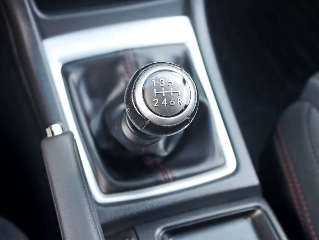 2015 Subaru WRX 4dr Sedan Manual - 22912448 - 17