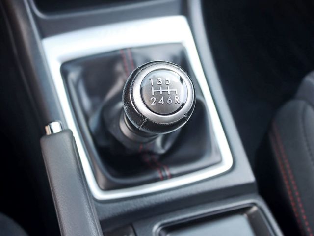 2015 Subaru WRX 4dr Sedan Manual - 22912448 - 17