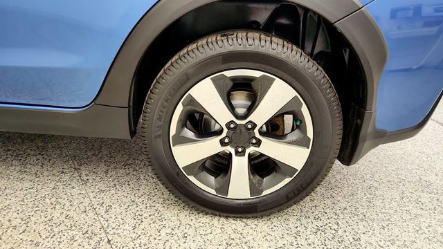 2015 Subaru XV Crosstrek Hybrid 5dr - 23025768 - 8