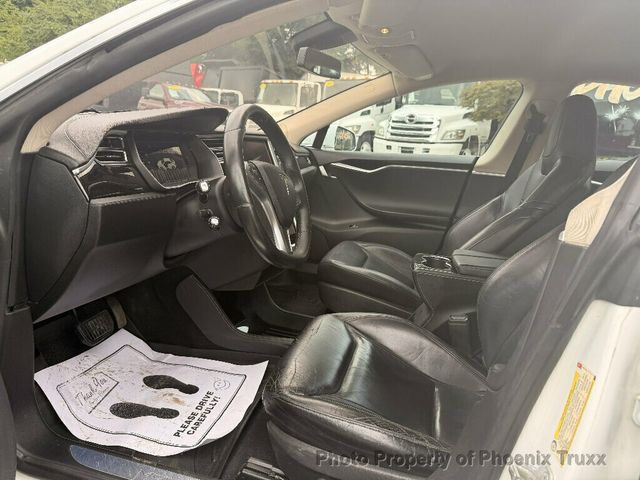 2015 Tesla Model S 4dr Sedan AWD 70D - 23036694 - 17