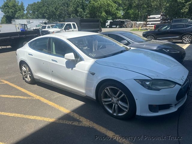 2015 Tesla Model S 4dr Sedan AWD 70D - 23036694 - 1