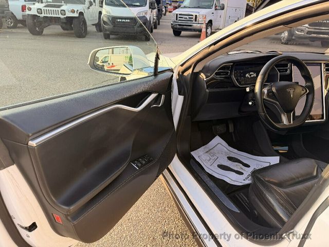 2015 Tesla Model S 4dr Sedan AWD 70D - 23036694 - 22