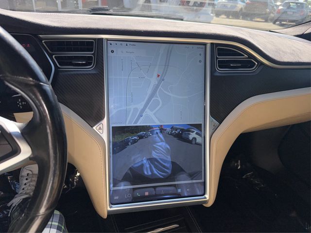 2015 Tesla Model S 4dr Sedan AWD 85D - 23070544 - 13