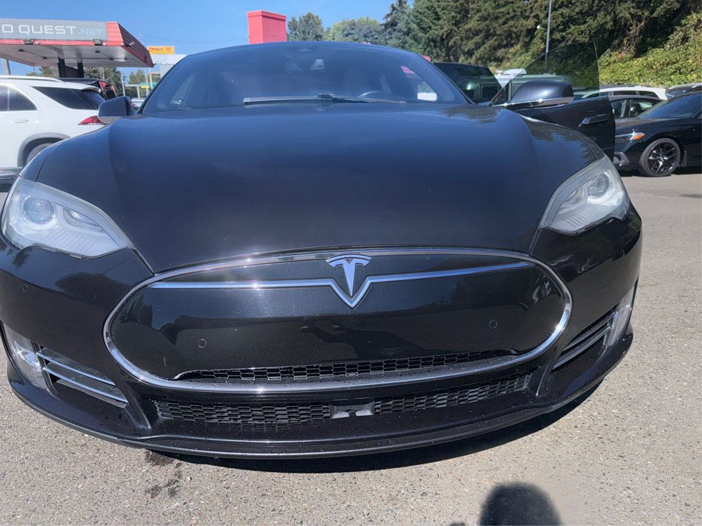 Tesla Model S photo 21