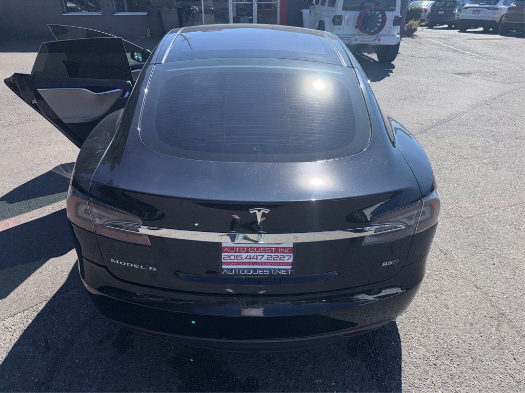 Tesla Model S photo 24