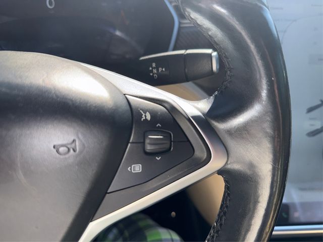 2015 Tesla Model S 4dr Sedan AWD 85D - 23070544 - 30