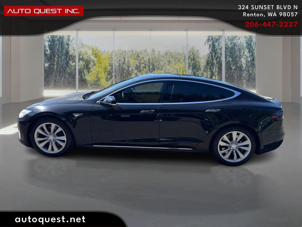 Tesla Model S photo 8