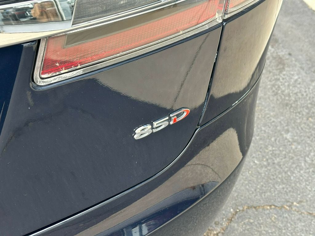 2015 Tesla Model S 4dr Sedan AWD 85D - 22226572 - 44