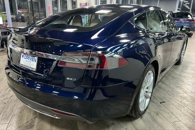 2015 Tesla Model S 4dr Sedan AWD 85D - 22755283 - 3