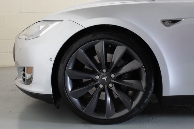 2015 Tesla Model S 4dr Sedan AWD 85D - 19957270 - 15