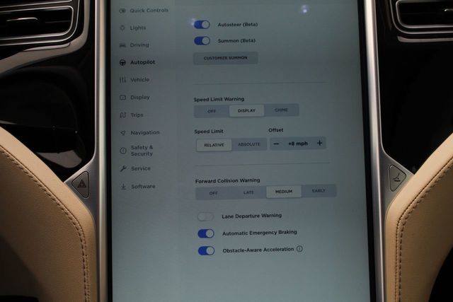 2015 Tesla Model S 4dr Sedan AWD 85D - 19957270 - 16