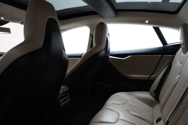 2015 Tesla Model S 4dr Sedan AWD 85D - 19957270 - 6