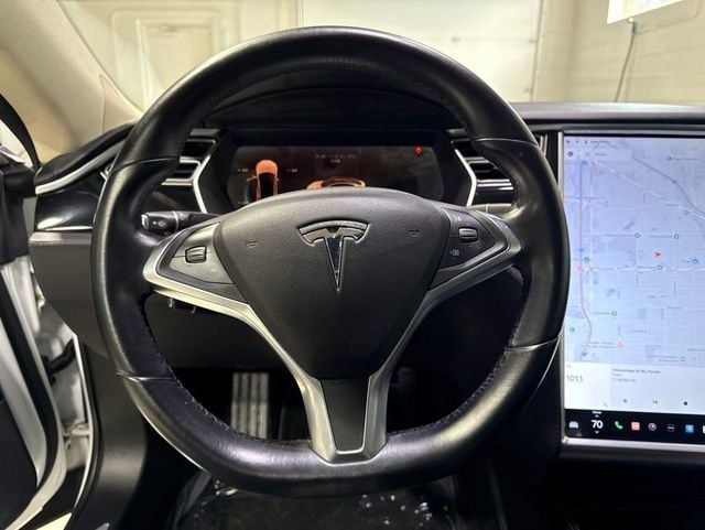 2015 Tesla Model S 4dr Sedan RWD 60 kWh Battery - 23024575 - 10