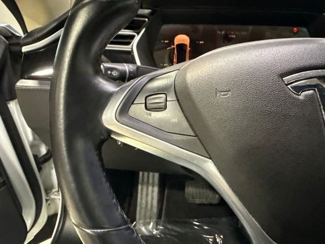2015 Tesla Model S 4dr Sedan RWD 60 kWh Battery - 23024575 - 12