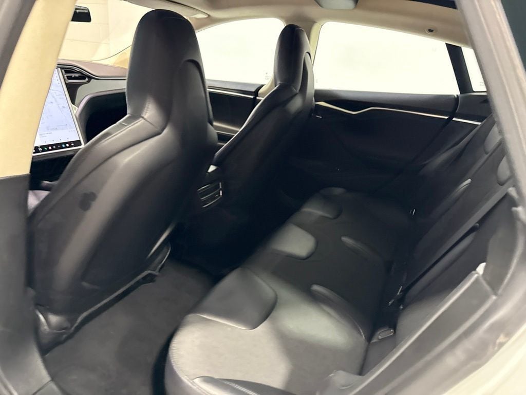 2015 Tesla Model S 4dr Sedan RWD 60 kWh Battery - 23024575 - 25