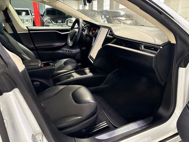 2015 Tesla Model S 4dr Sedan RWD 60 kWh Battery - 23024575 - 29