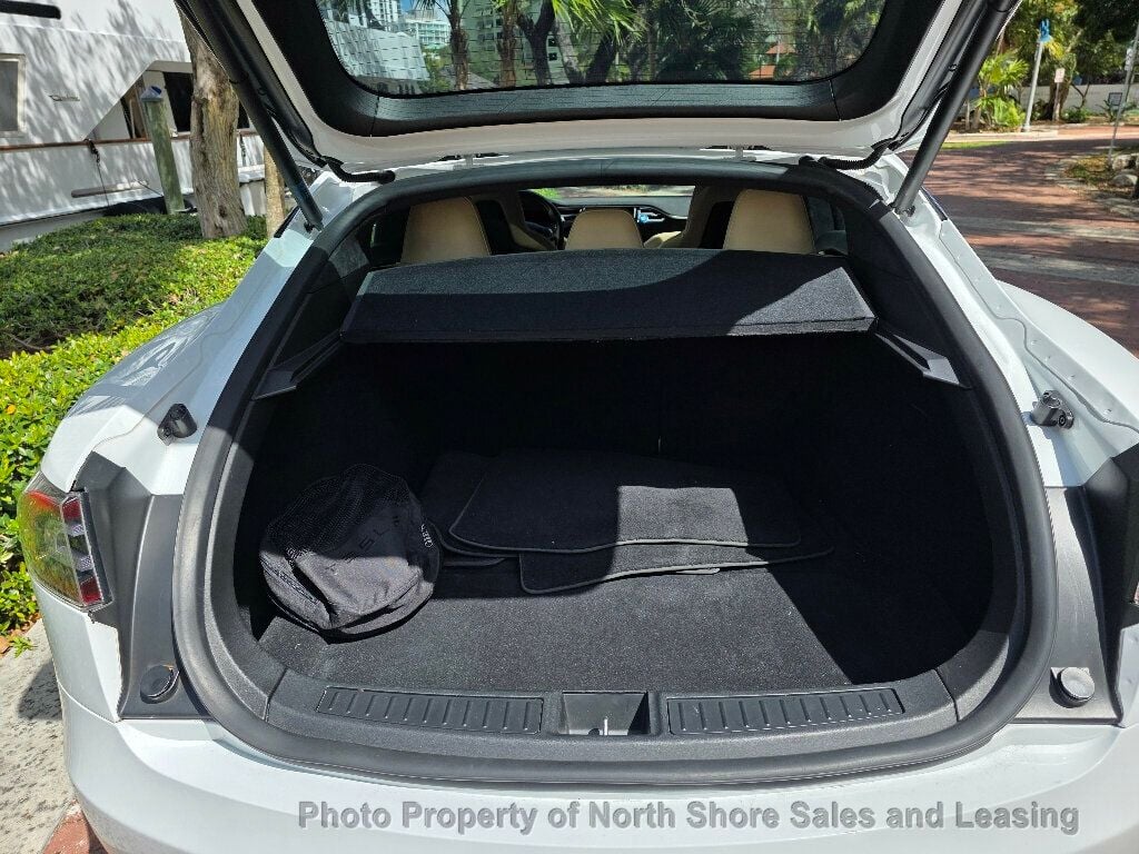 2015 Tesla Model S 4dr Sedan RWD 70 kWh Battery - 22992380 - 11